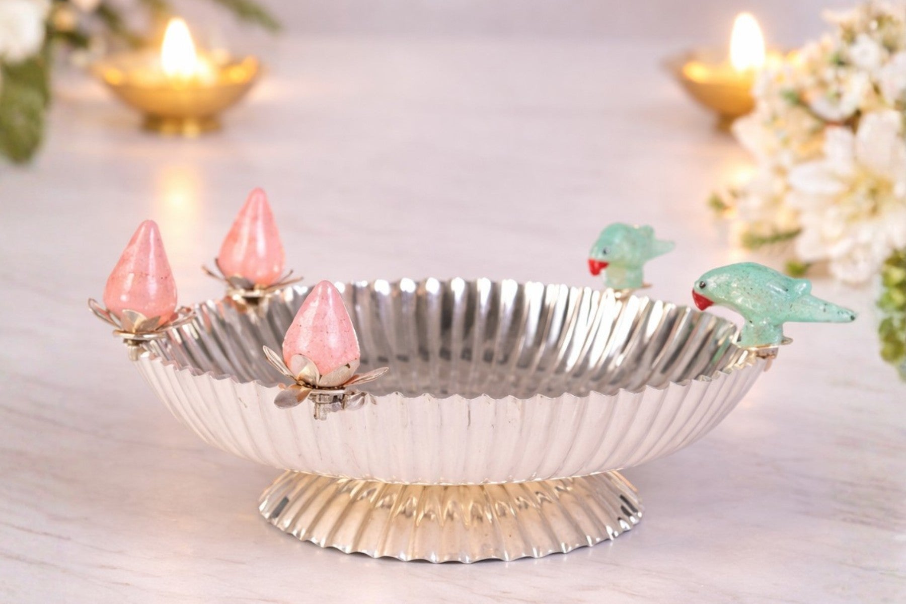 DECORATIVE METAL PLATTER IN SILVER FINISH FOR FLOWERS,SWEETS, CAKES & HOME DÉCOR & GIFTING (PARROT AND BUD DESIGN)