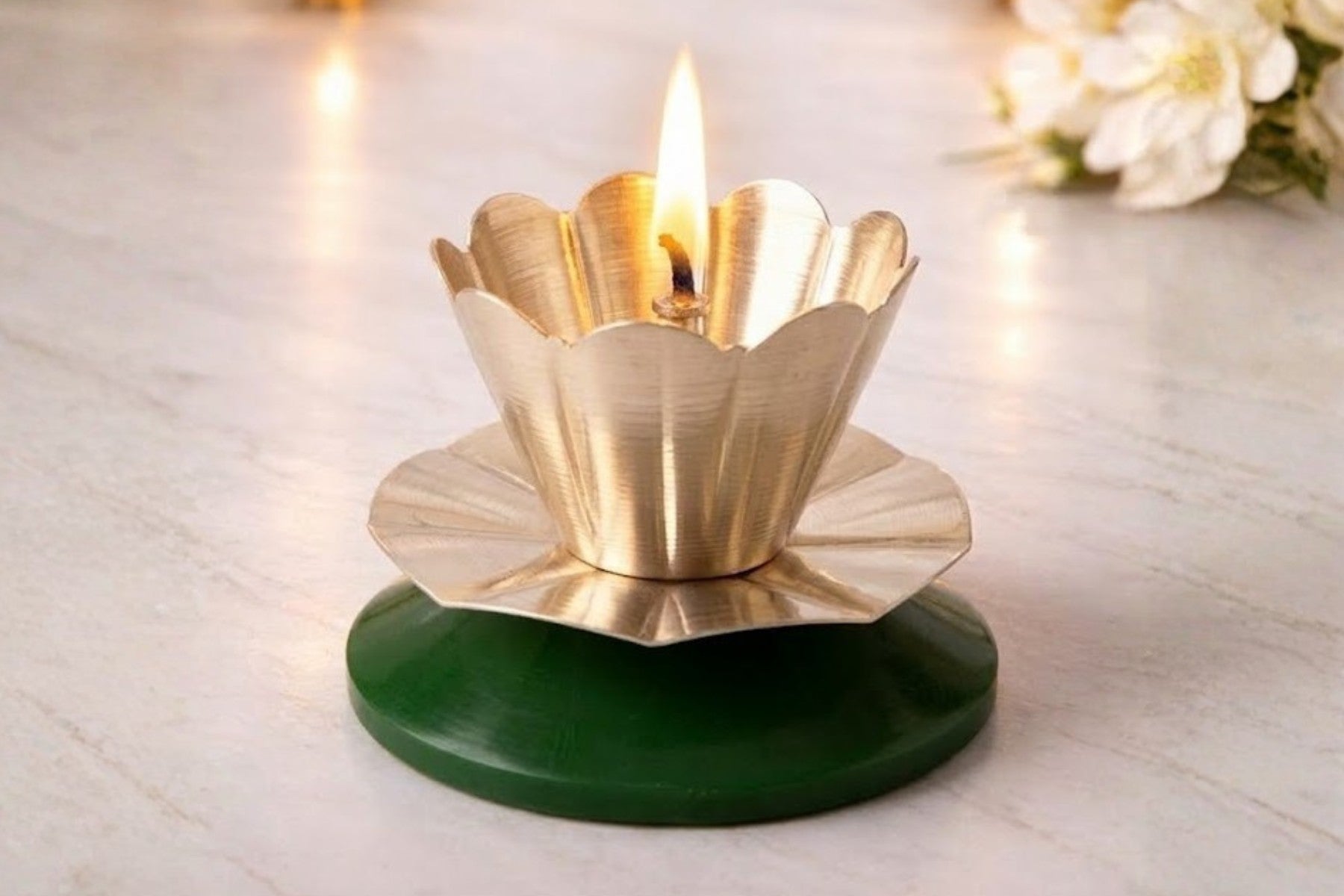 GREEN DEEPAK IN SILVER FINISH FOR POOJA, DIYA FOR HOME DECORATIVE & GIFTING