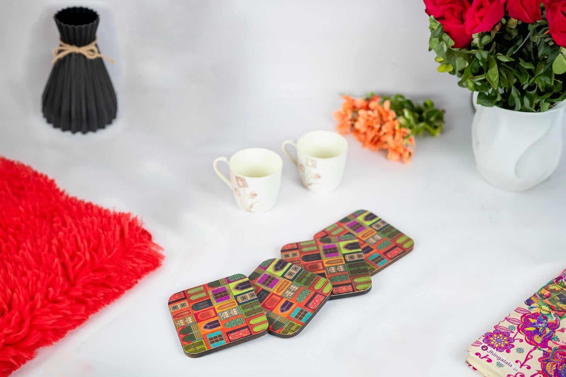 WOODEN COASTERS SET OF 4/ MUGHAL DOORS PRINT