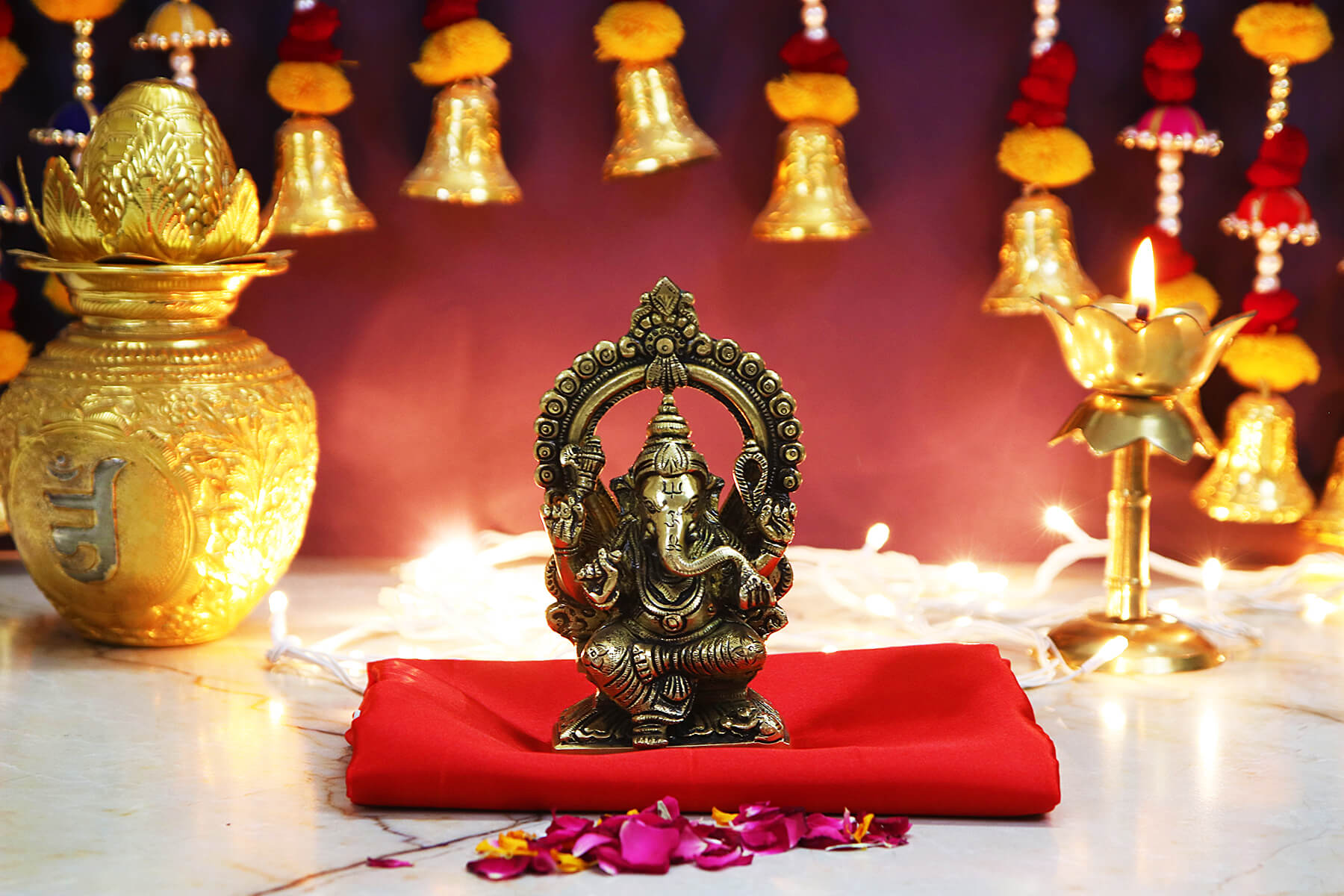 BRASS SUPERFINE GANESH JI IDOL/ FIGURINE/ MOORTI/ STATUE 6 inch