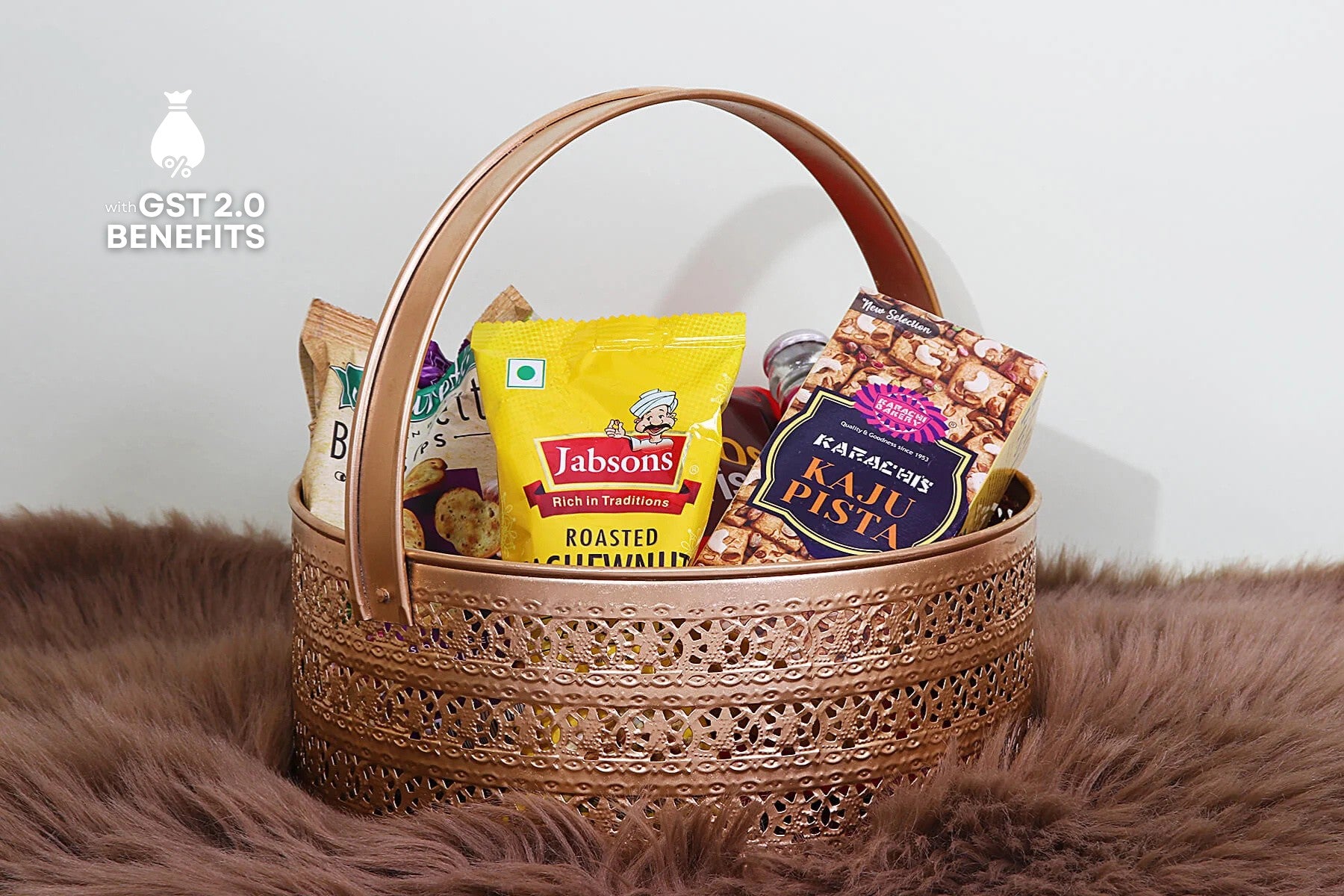 GOLD BASKET WITH HANDLE