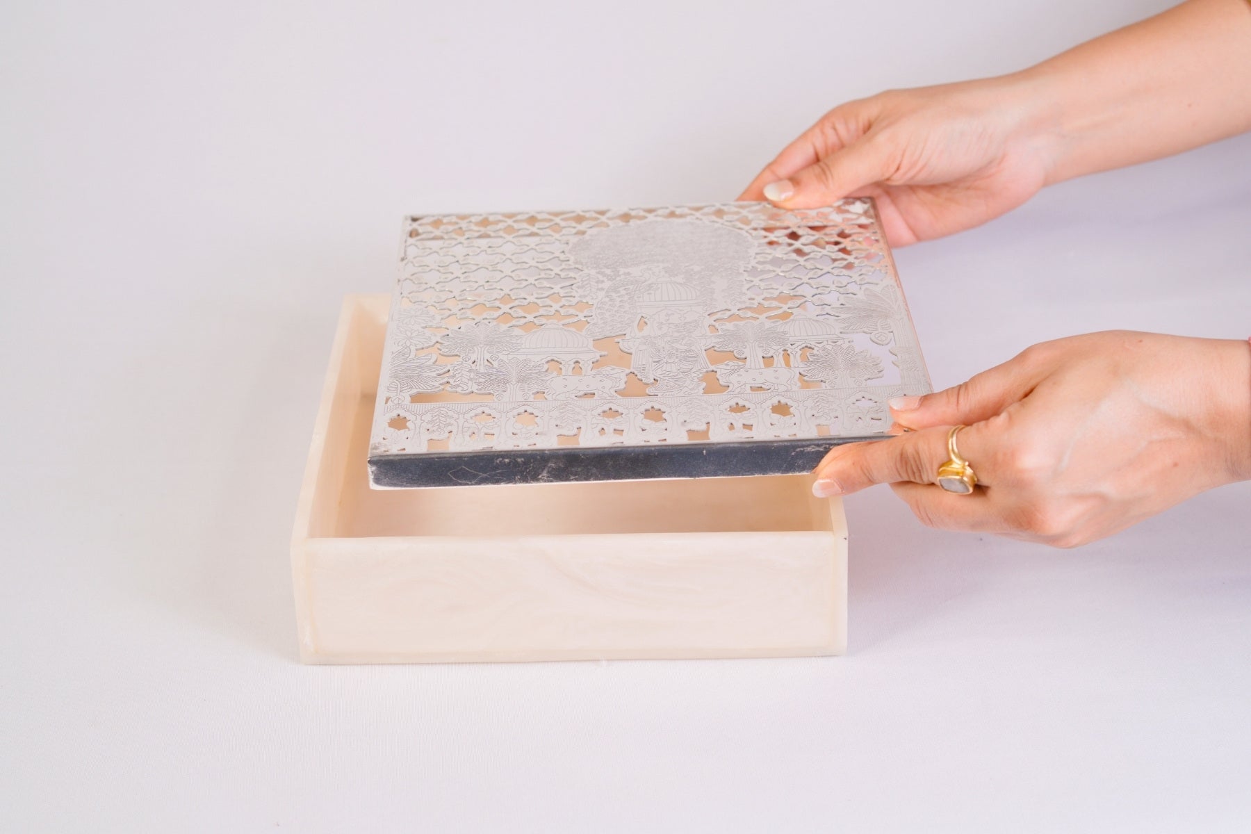 LUXURY GIFTING BOX (KRISHNA & COWS DESIGN) FOR SWEETS, CHOCOLATES & JEWELRY