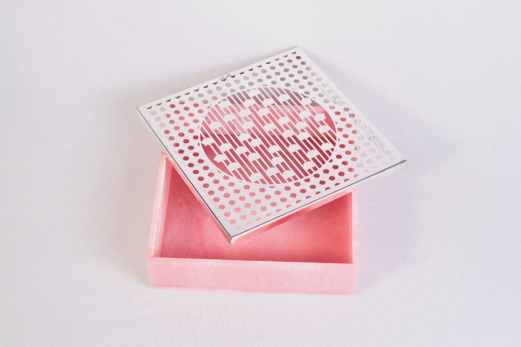 LUXURY GIFTING BOX (FLORAL DESIGN) FOR SWEETS, CHOCOLATES & JEWELRY