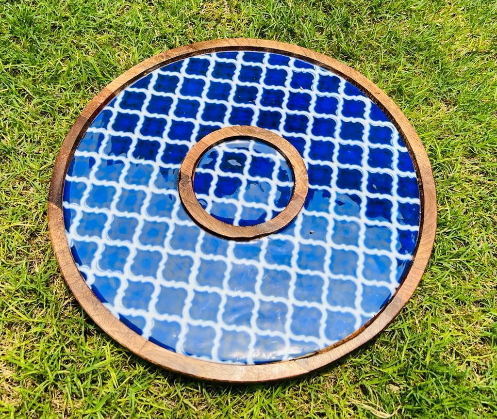 ROUND CHIP & DIP WOOD PLATTER (SET OF 1)