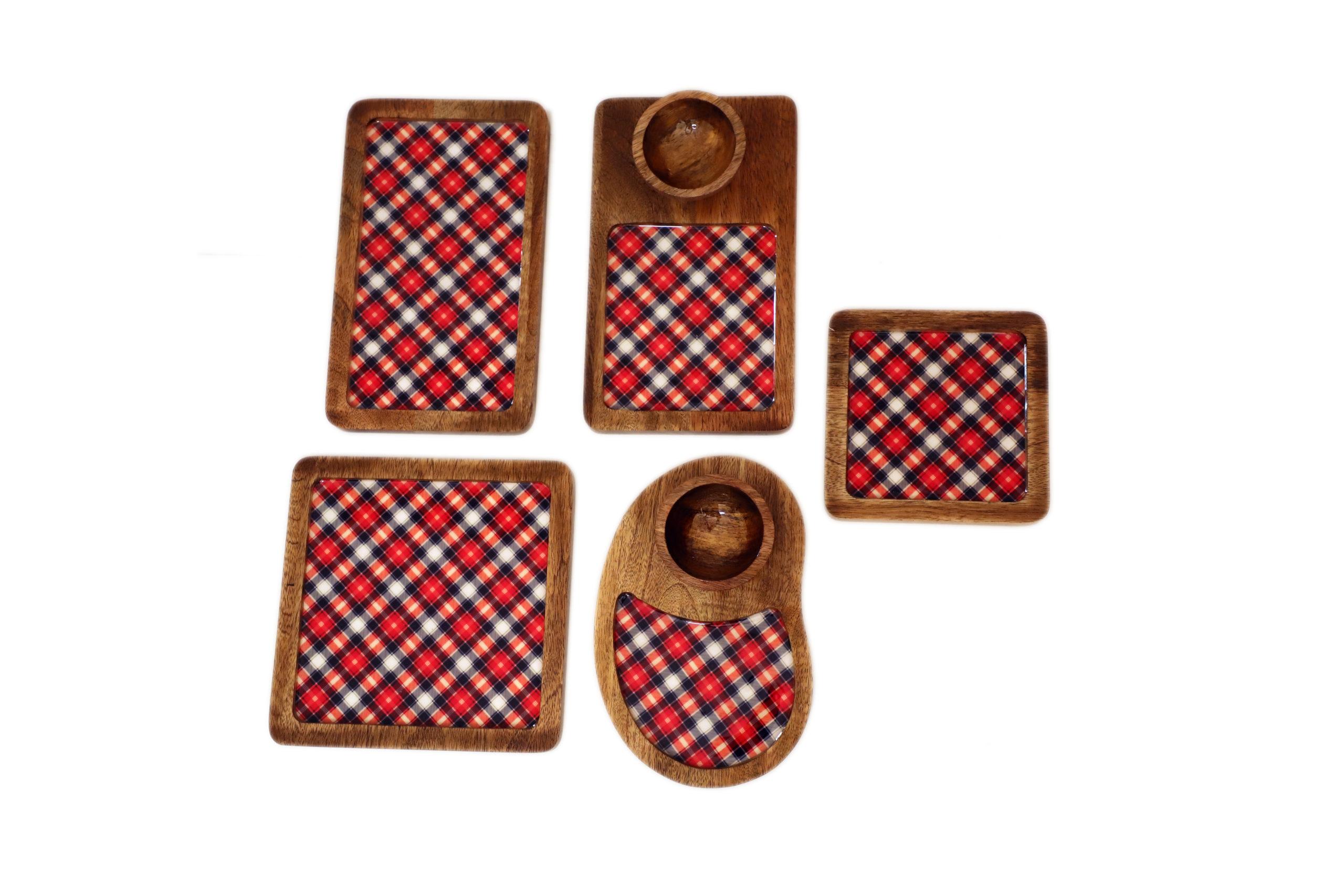 WOODEN SERVING PLATTERS SET/ DECORATIVE PLATTER SET OF 5 FOR KITCHEN AND DINING/ RED CHECK