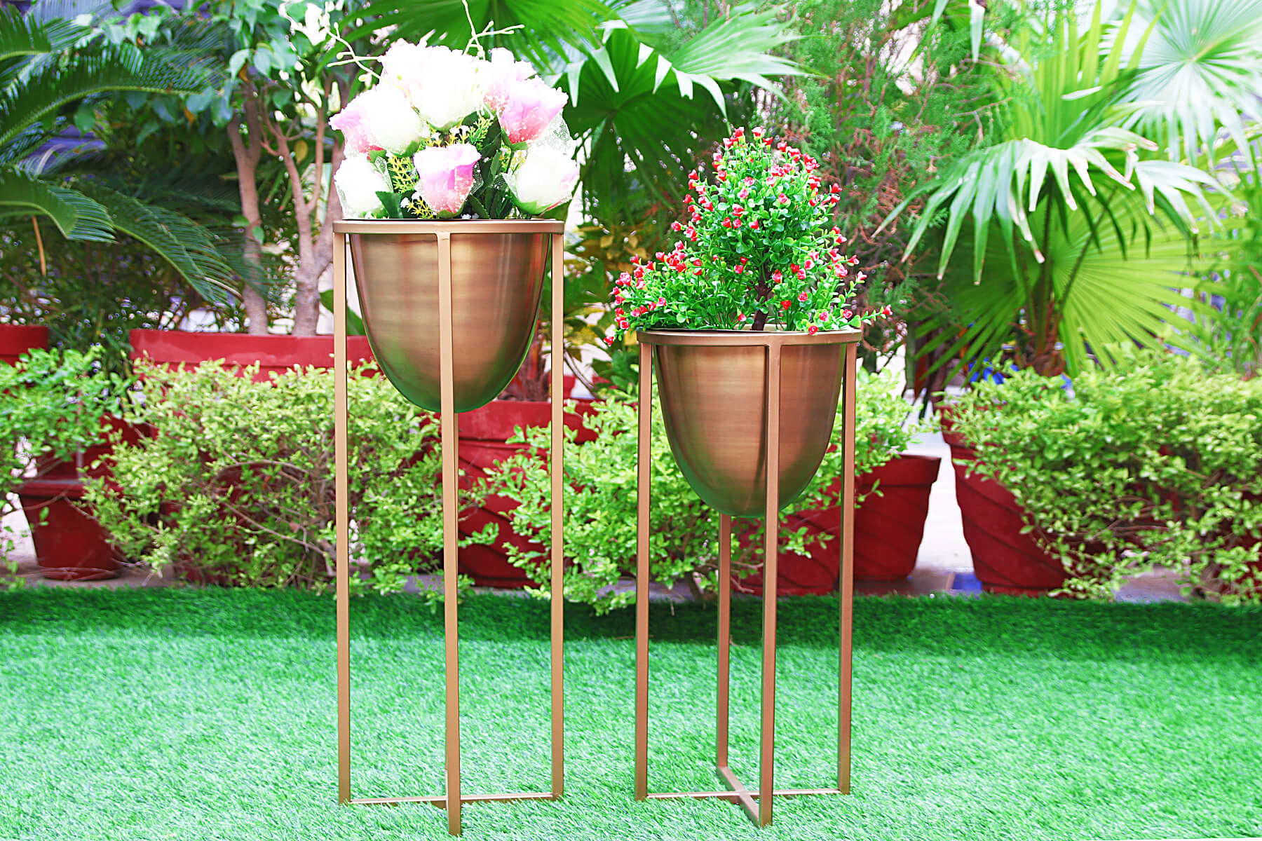 copper plant pots indoor Antique Copper Metal Planter Stands Set of 2 for Indoor Plants & Home – karigary