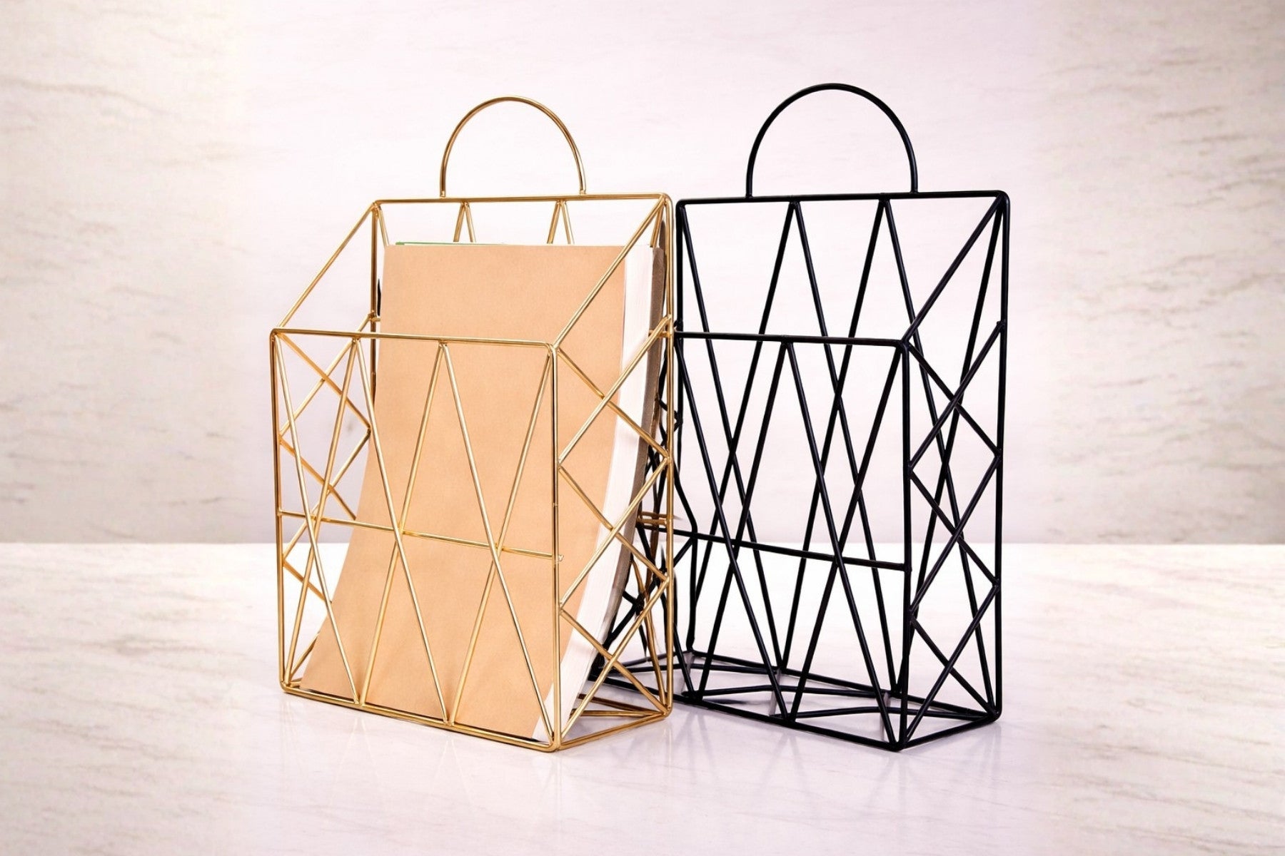 SQUARE MAGAZINE HOLDER