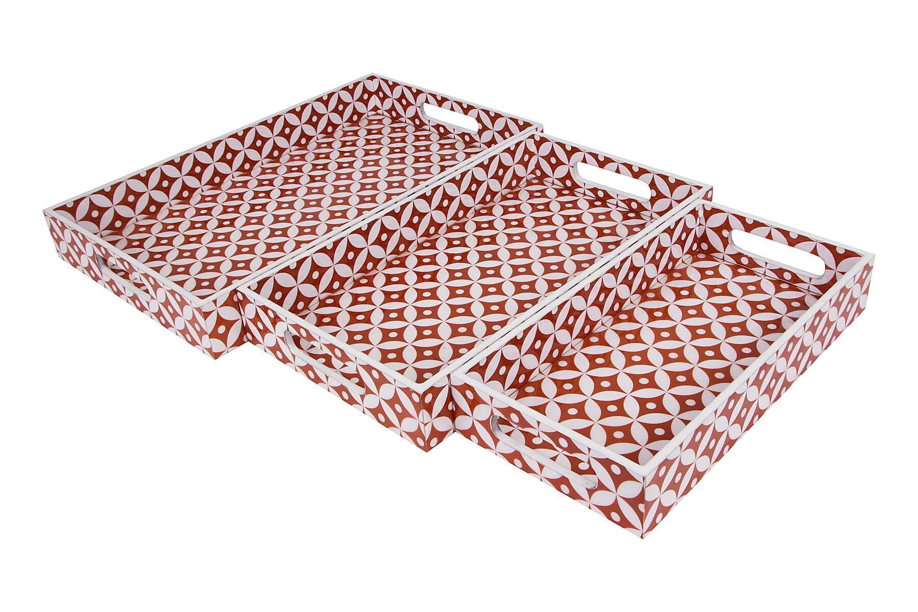 BROWN WOODEN SERVING TRAYS SET OF 3