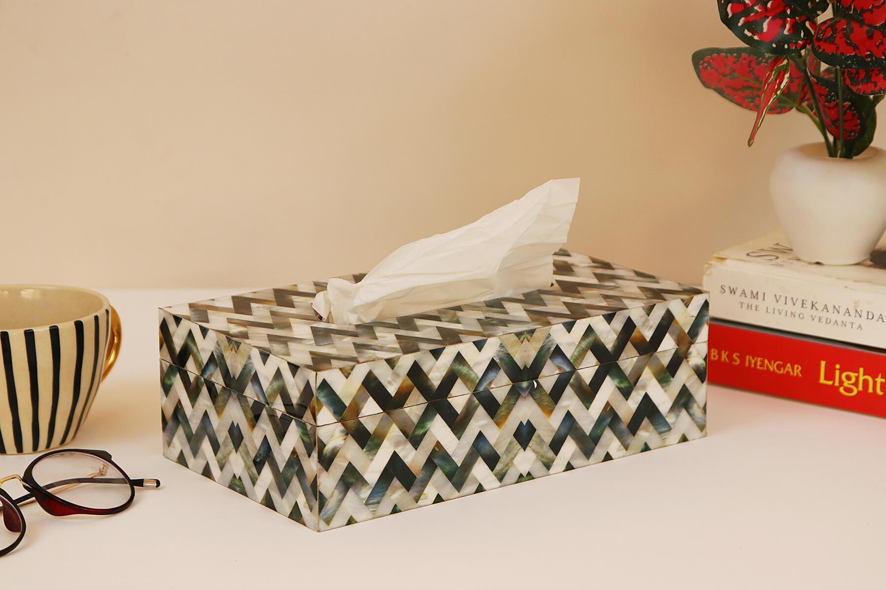 ZIGZAG PRINTED TISSUE BOX